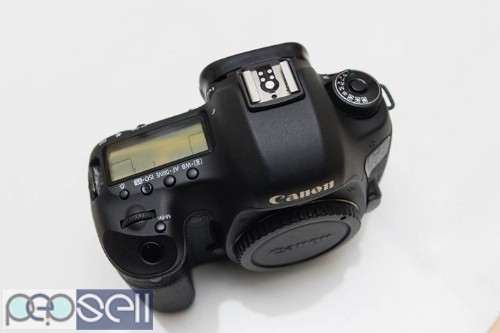 Canon 5D Mark III only Body 2 