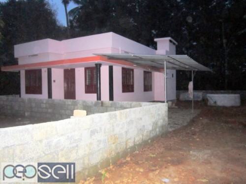 A house for sale at koratty,kaathikudam 1 